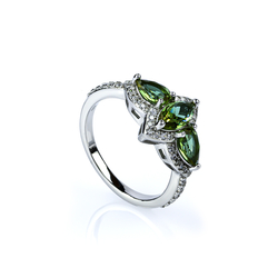 Anillo de Plata con Zultanita en Corte Marquesita