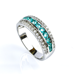 Hermoso Anillo de Paraiba en Plata .925