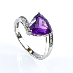 Trillion Cut Amethyst .925 Silver Ring