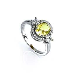 Anillo de Alejandrita Amarilla Corte Ovalada en Plata de Ley 925