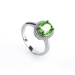 Anillo de Peridoto Con Plata de Ley 925