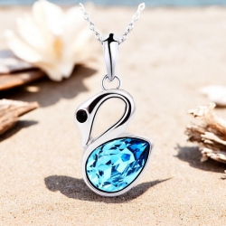 Collar Swarovski con dije de Cisne