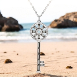 Lindo Collar de Llave de Rodio y Cristal Swarovski Negro