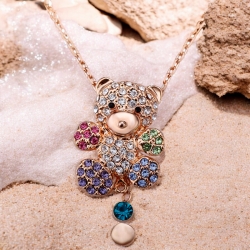 Bonito collar de Osito con Baño de Oro Rosa de 18K