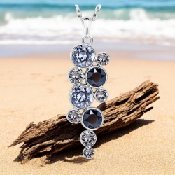 Lindo Juego de Collar y Aretes de Círculos color Negro