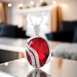 Collar Rojo Swarovski con Baño de Oro Blanco 18K