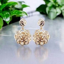 Aretes de Baño de Oro Rosa en Forma de Flor