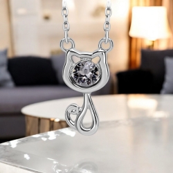 Bonito Collar de Gato Color Negro de Cristal Swarovski