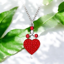 Collar Swarovski de Corazon con Espada