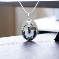 Dije de Plata 925 Con Color de Amatista Swarovski