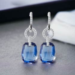 Aretes Largos de Cristal Azul de Swarovski en Plata de Ley Color Azul