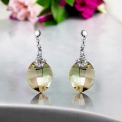 Hermosos Aretes Corte Óvalo de Swarovski