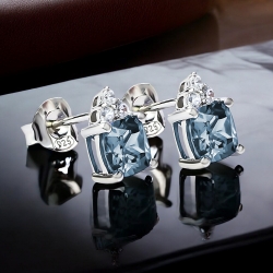 Aretes con Cerradura de Mariposa de Plata Con Alejandrita