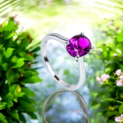 Elegante Anillo de Plata de Ley con 8 mm x 6 mm Alejandrita