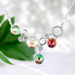 Hermoso Collar de Colores con Cristal Swarovski
