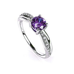 Engagement Ring in Silver With Amethyst