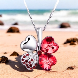 Collar de Swarovski en forma de Trébol Rojo