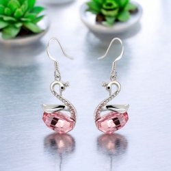 Hermosos Aretes de Swarovski con Rodio en Forma de Cisne Color Rosa