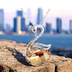 Collar de Swarovski con Forma de Cisne Color Amarillo