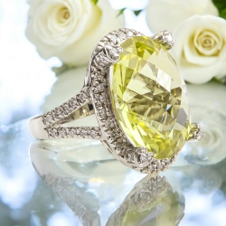 Hermoso Anillo de Oro Blanco 14K con Citrina Natural