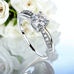 Anillo de Compromiso en Plata