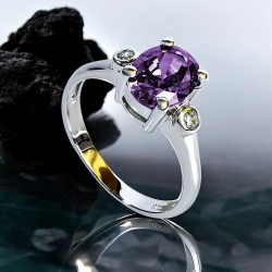 Amatista y Zirconias en Anillo de Plata