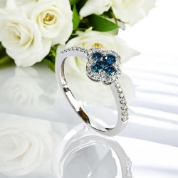 Anillo de Oro Blanco Solido de 14K con Diamantes Azules