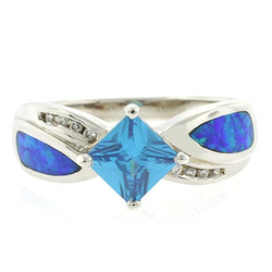 Anillo de Opalo con Topacio Azul