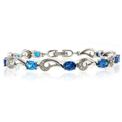 Very Elegant Oval Cut Blue Topaz .925 Sterling Silver Bracelet