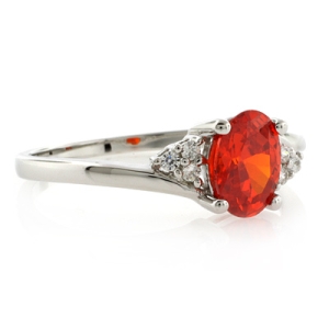 Elegante Anillo de Opalo Rojo en Plata .925