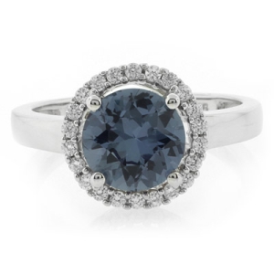 Hermoso Anillo de Plata .925 con Alejandrita Azul/Morado