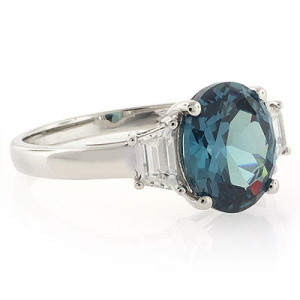 Anillo de Alejandrita ( Azul/Verde) en Plata .925