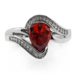 Lujoso Anillo de Plata .925 con Opalo