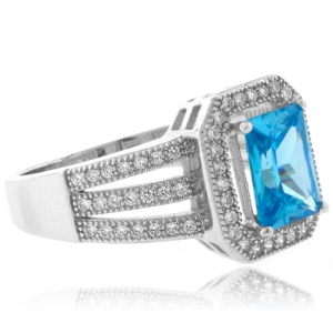 Anillo Precioso de Topacio Azul en Plata .925