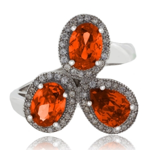 Anillo de Plata .925 con 3 Piedras de Ópalo Cereza