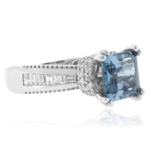 Hermoso Anillo de Aguamarina en Plata Fina .925