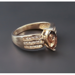 Anillo de Plata .925 con Baño de Oro y Topacio