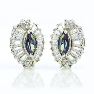 Preciosos Aretes de Plata .925 y Topacio Místico