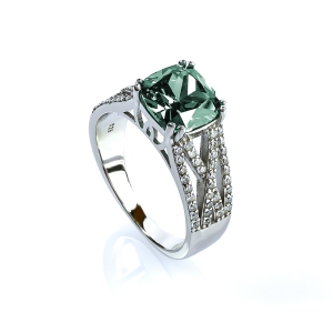 Anillo de Plata Con Alejandrita