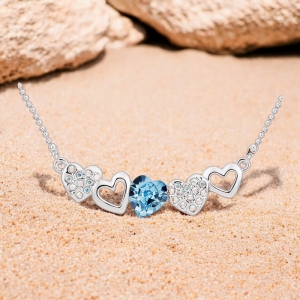 Collar de Swarovski con Corazón Azul