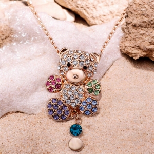 Bonito collar de Osito con Baño de Oro Rosa de 18K