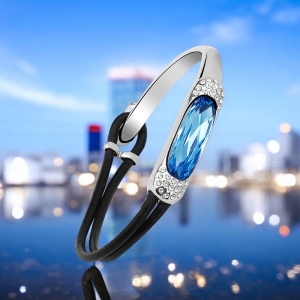 Pulsera Swarovski Azul con Baño de Oro Blanco 18K