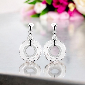 Hermosos Aretes en Plata de Ley con Cristal Swarovski