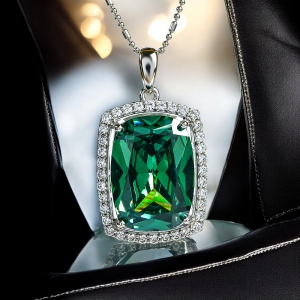 Dije Grande de Alejandrita de Plata .925