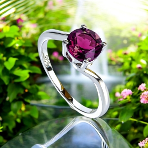 Hermoso Anillo de Alejandrita