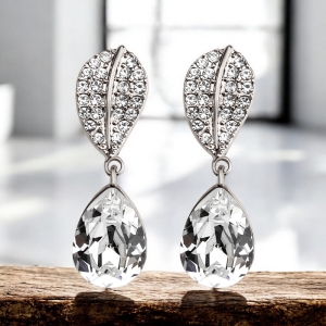Hermosos Aretes de Cristal Swarovski Baño de 18k de Oro Blanco