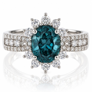 Anillo con una Gema de Alejandrita ( Azul/Verde ) en Plata .925