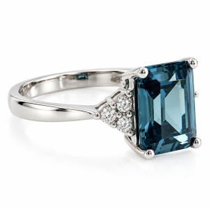 Anillo de Alejandrita Verde/Azul en Plata .925