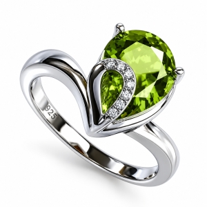 Anillo de Plata Solitario con Alejandrita Amarilla en Corte Pera