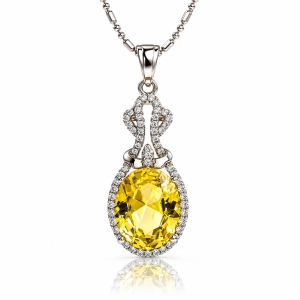 Hermoso Dije de Plata .925 con Alejandrita Amarilla 32 mm x 12 mm